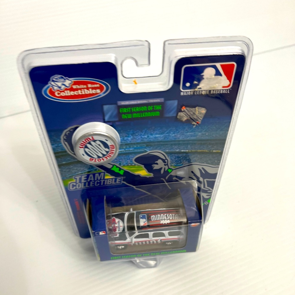 2000 Minnesota Twins white Rose Collectibles